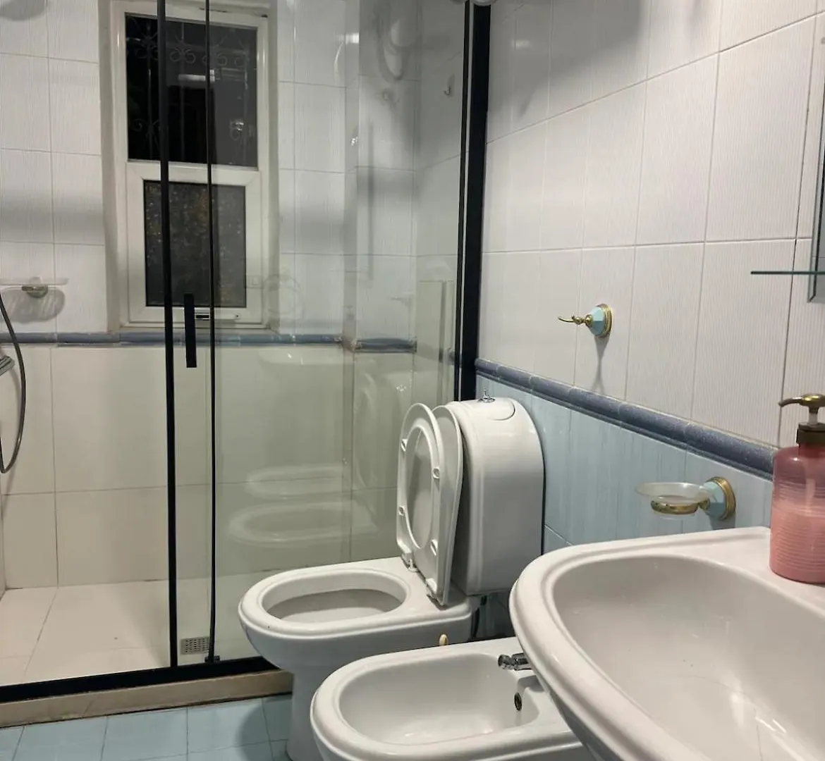 Bllok: Central Cozy Stay, 24/7 Self Check-In Tirana