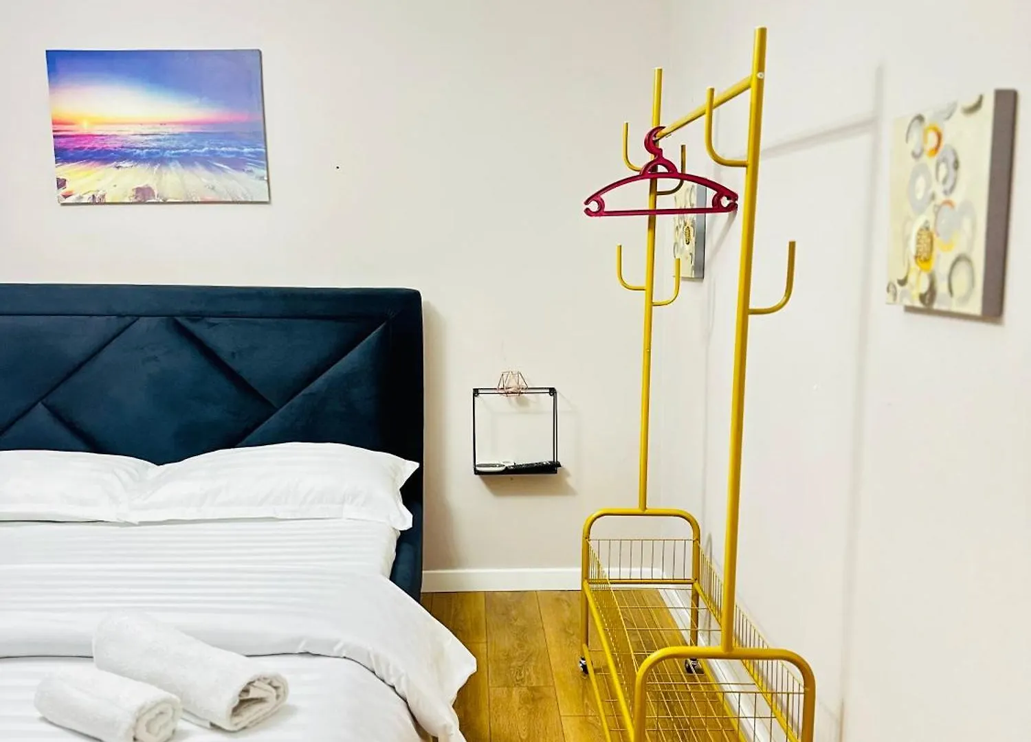 Bllok: Central Cozy Stay, 24/7 Self Check-In Tirana