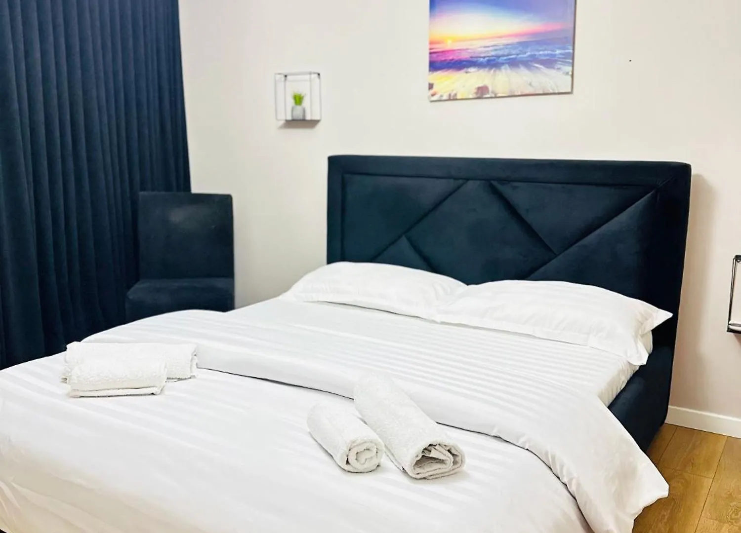 Bllok: Central Cozy Stay, 24/7 Self Check-In Tirana Albania